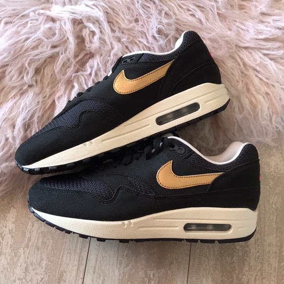 NWTNike ID Air Max 1 Premium Black Gold - Picture 5 of 8